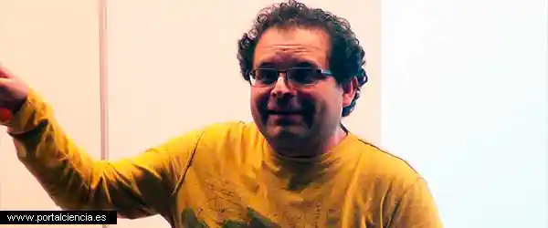 Físico Eugenio Manuel Fernández Aguilar